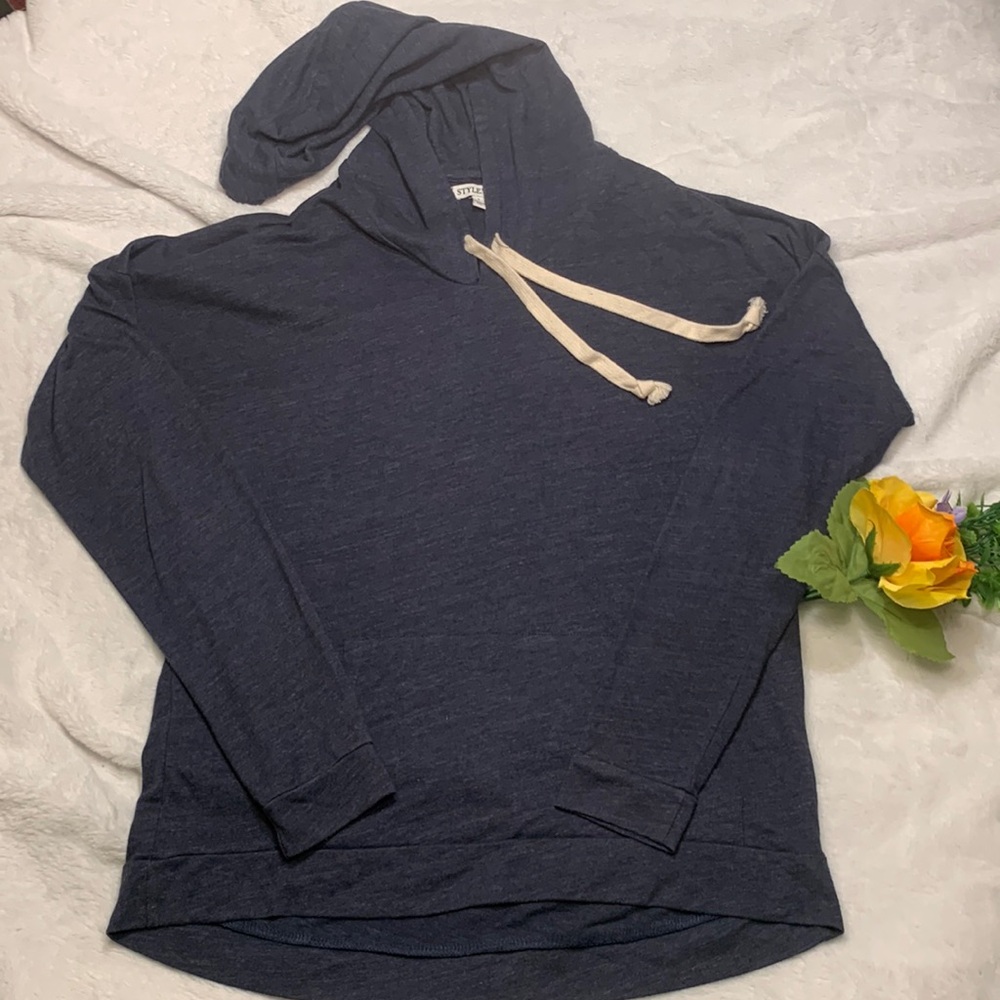 🌹 STYLEMINT • EUC Cute & Cozy Blue Lightweight Fashion Hoodie •